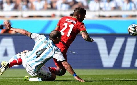 نبرد سخت آرژانتین با ایران: مدعی قهرمانی با ناداوری ایران را برد! نبرد سخت آرژانتین با ایران: مدعی قهرمانی با ناداوری ایران را برد!