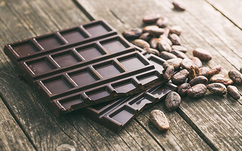 فواید مصرف شکلات تلخ در بدنسازی و عضله سازی چیست؟ 13 چگونه با مصرف شکلات تلخ میتوانید عضلات بیشتری بدست آورید؟