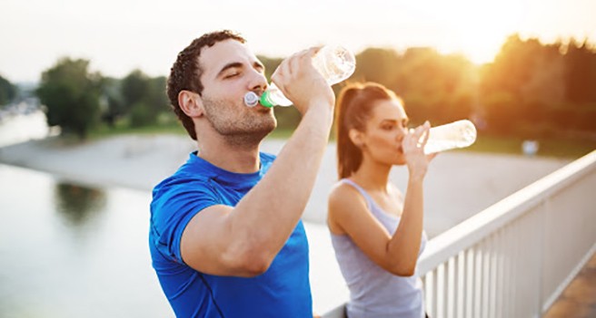 چرا بعد از ورزش گرسنه میشم؟چطور بعد از ورزش پرخوری نکنیم؟ 11 چرا بعد از ورزش گرسنه می شویم؟ چگونه بعد از ورزش پرخوری نکنیم؟