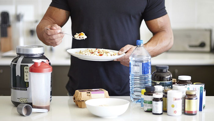 بهترین روش برای ریکاوری ورزشکاران استقامتی 8 eat athlete after